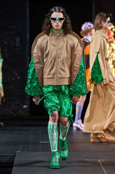 Look 33
